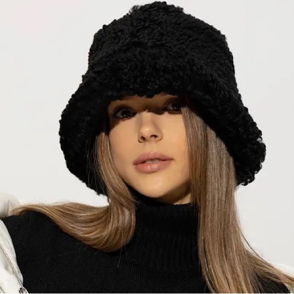 💋 Cult Gaia “Kumi” Bucket Hat - Picture 1 of 13